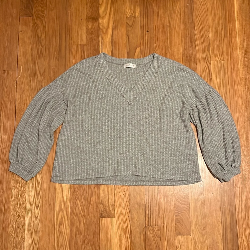 Vestique Gray waffle knit top v-neck top Size Small - Picture 1 of 12